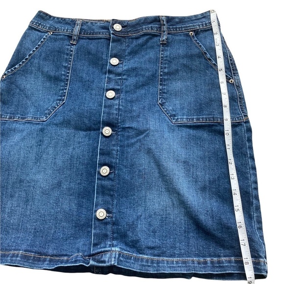 Denim Button-Front Skirt - Picture 3 of 10